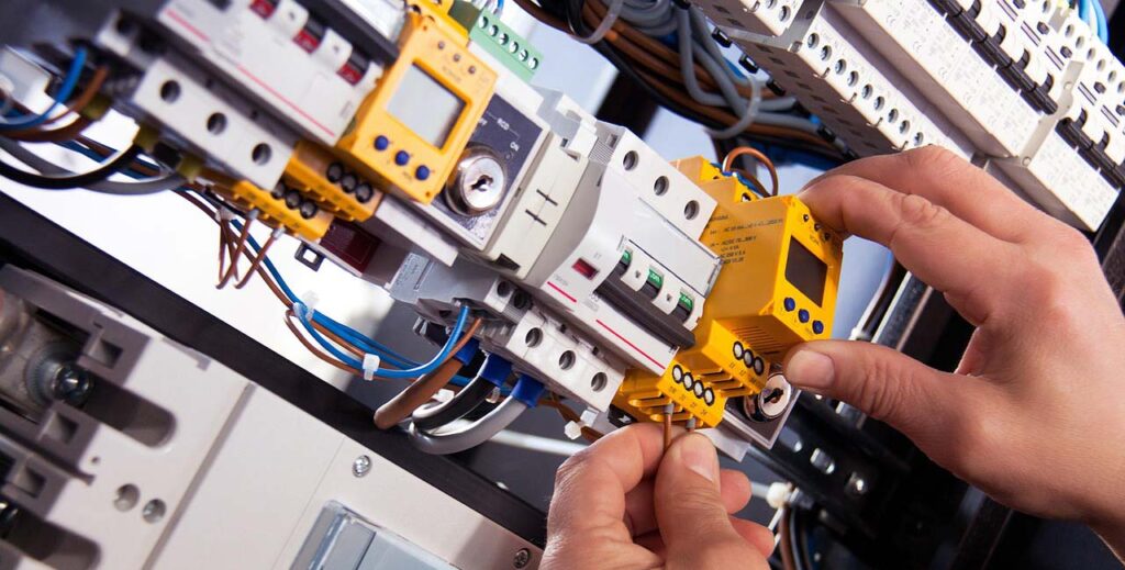 Servicio de reparación fontanería y electricidad